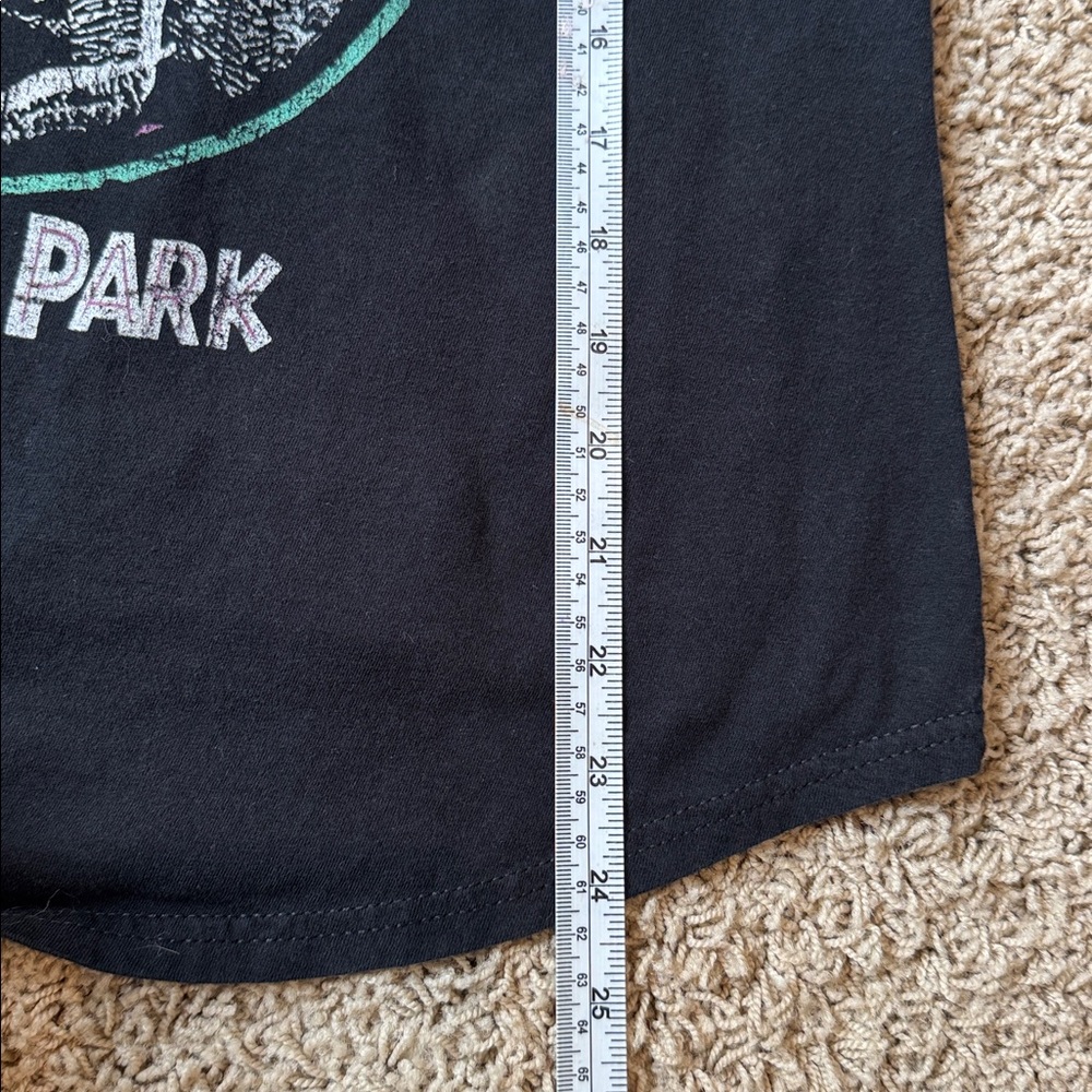 Jurassic World "Clever Girl" Graphic Tank Top Universal Studios Black Size M - Picture 6 of 7